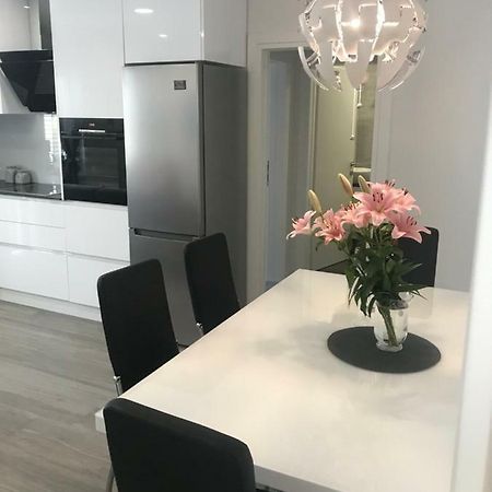 Apartments Holiday Башка-Вода Екстер'єр фото