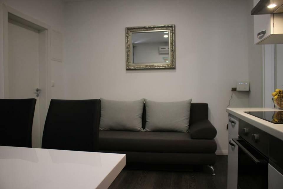 Apartments Holiday Башка-Вода Екстер'єр фото