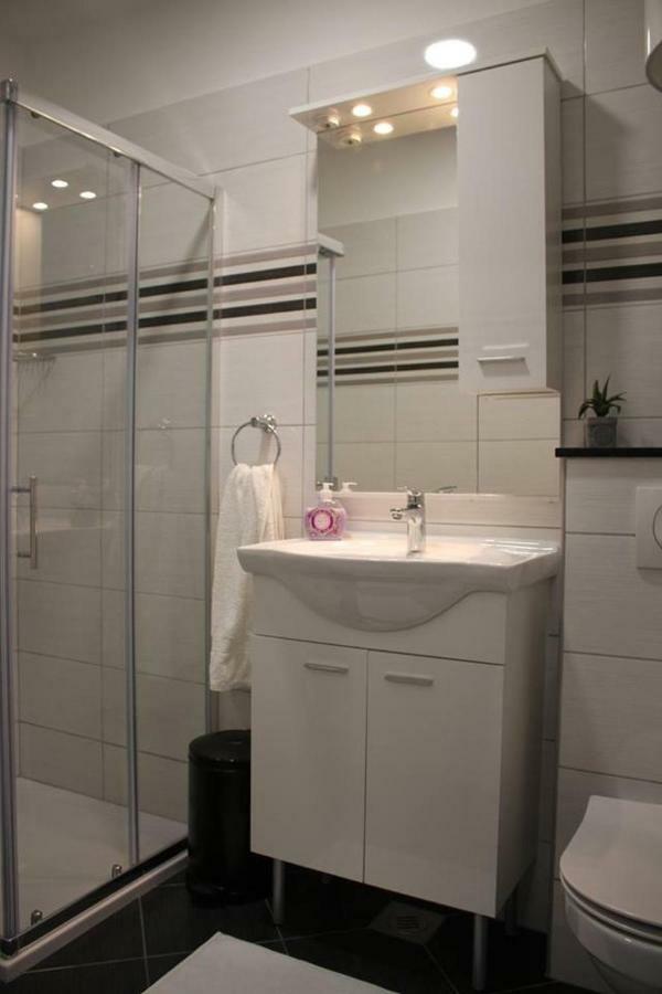 Apartments Holiday Башка-Вода Екстер'єр фото