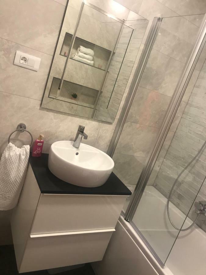 Apartments Holiday Башка-Вода Екстер'єр фото