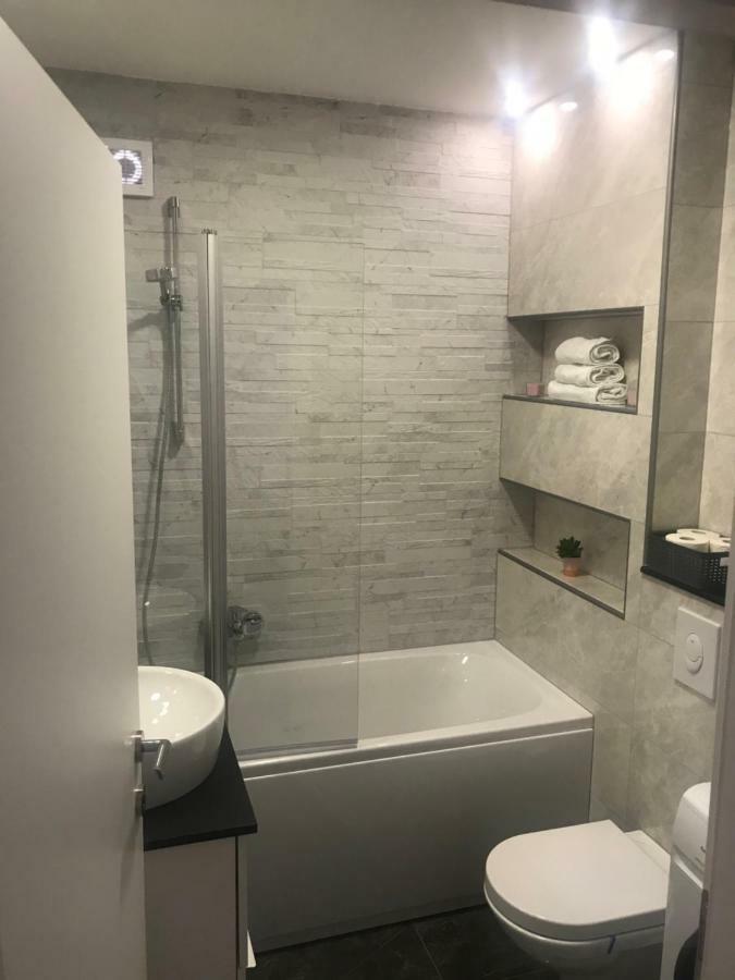 Apartments Holiday Башка-Вода Екстер'єр фото