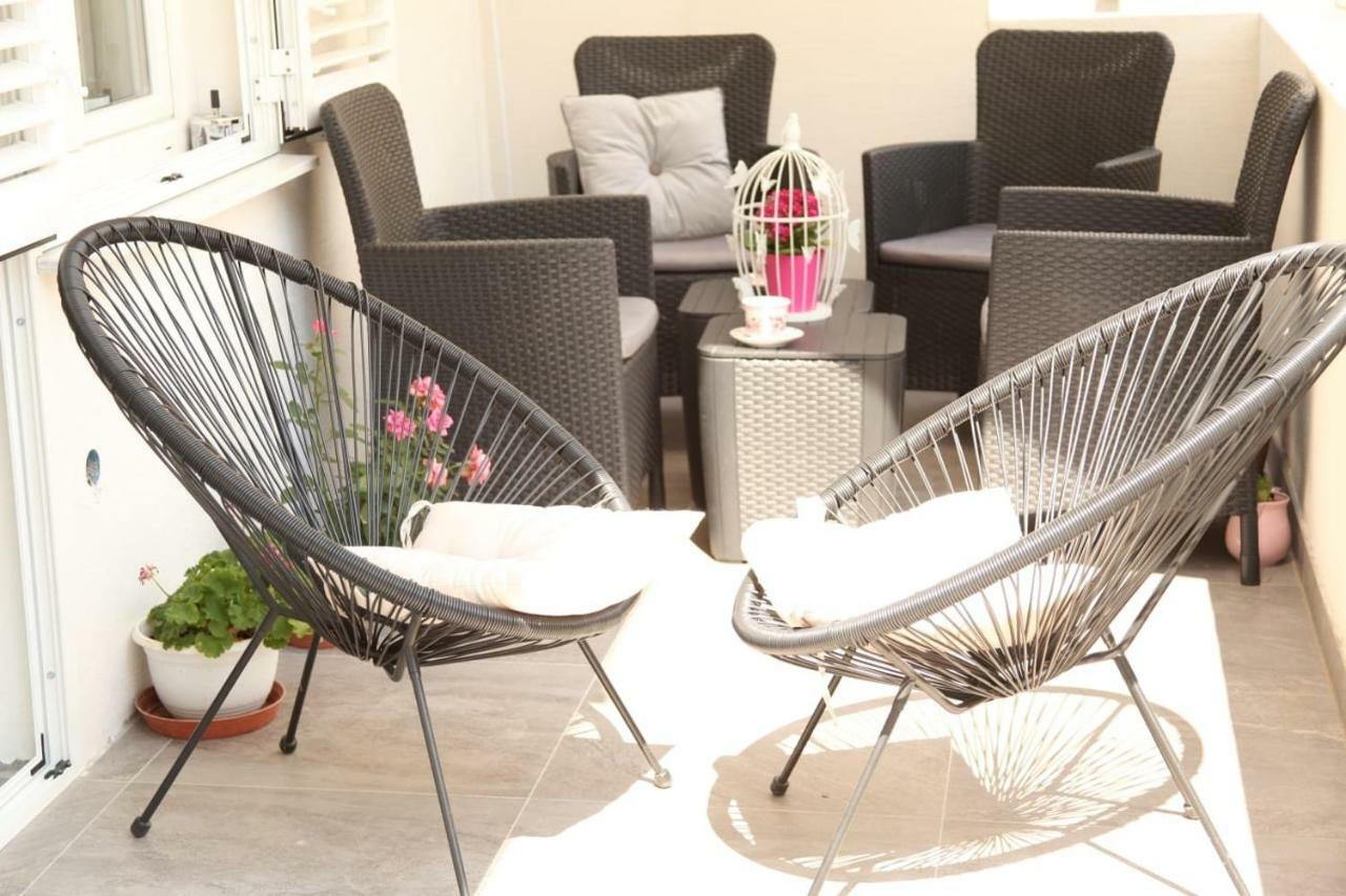 Apartments Holiday Башка-Вода Екстер'єр фото