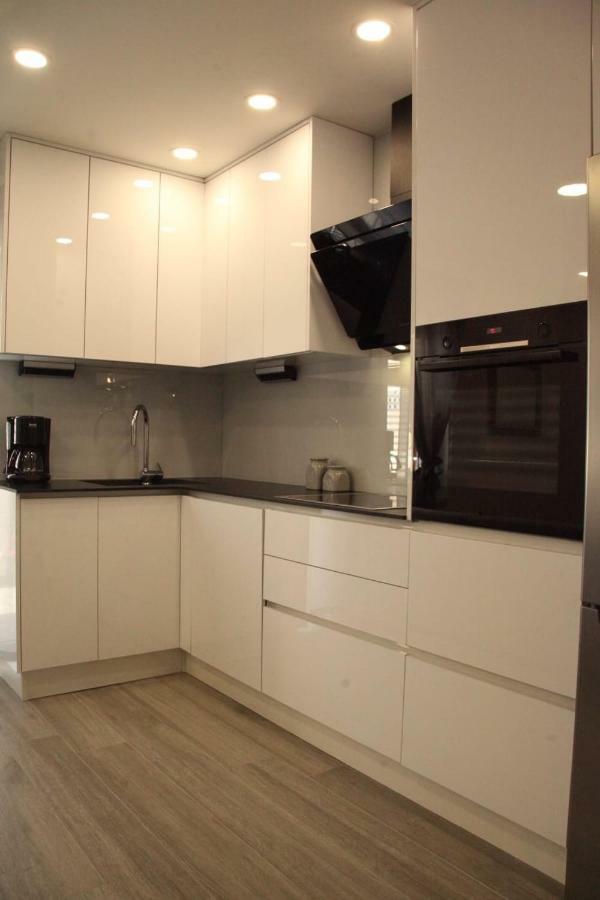 Apartments Holiday Башка-Вода Екстер'єр фото